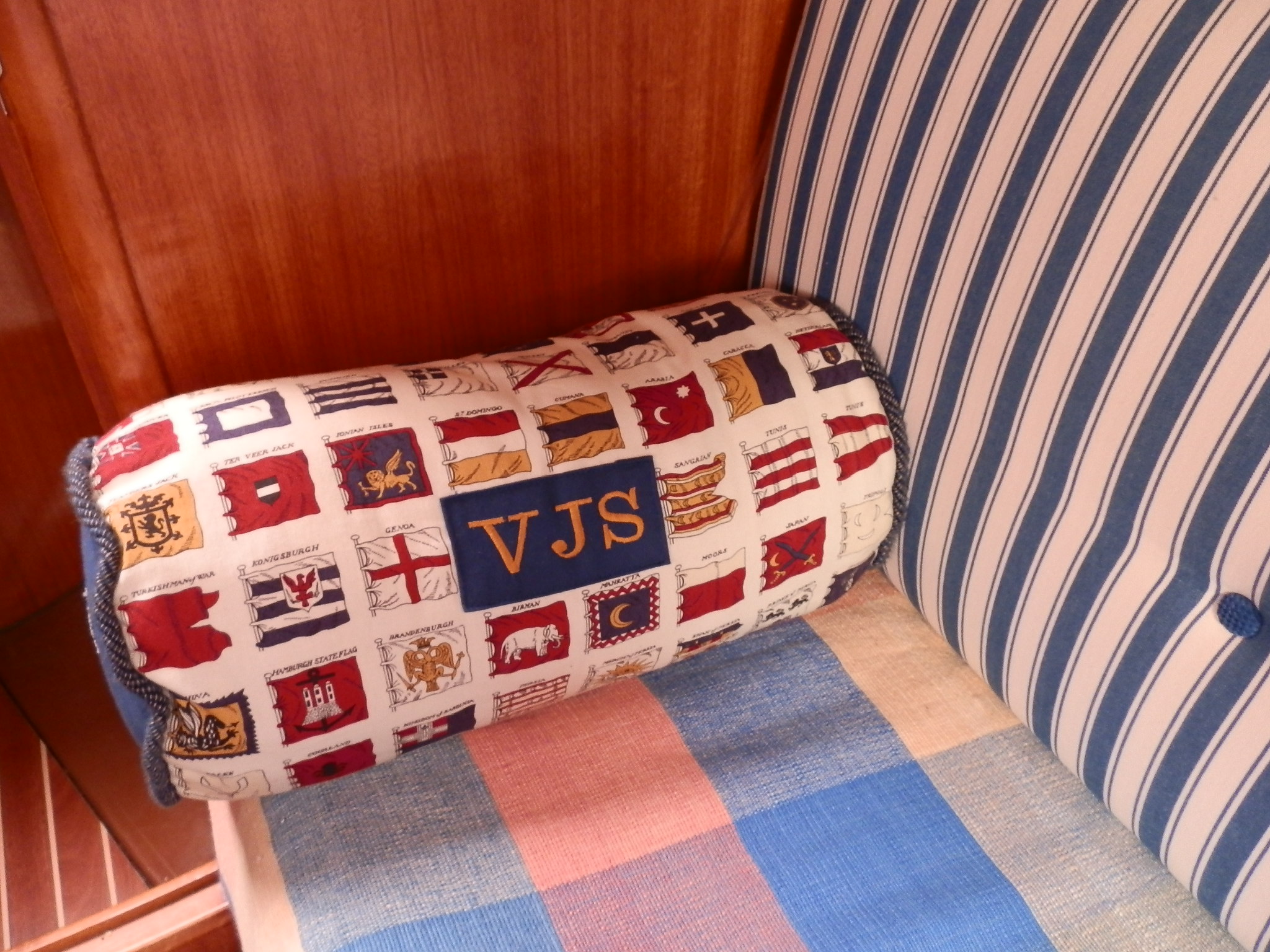 VJS embroided cushion